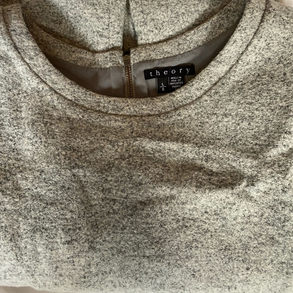 Theory sweater